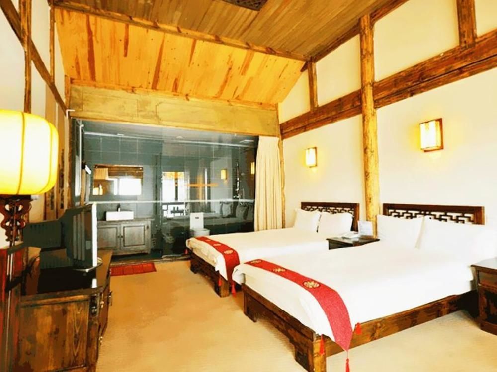 Golden Waterfront Inn 麗江市 エクステリア 写真